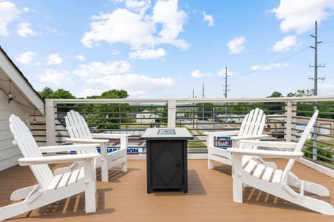 Lounge the day away in style on the rooftop deck!