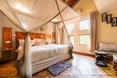 Comfort Double Room | Laptop workspace, free WiFi