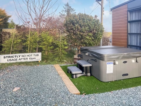 Hot tub | The Lodge Pod, Barrow-in-Furness
