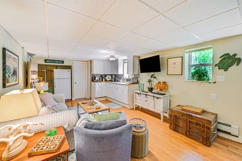 Aquebogue Vacation Rental | 1BR | 1BA | 4 Steps Required | 475 Sq Ft