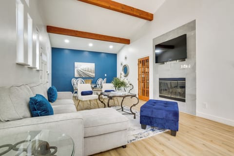 Lake Arrowhead Vacation Rental | 2BR | 2BA | 1,000 Sq Ft | Stairs Required