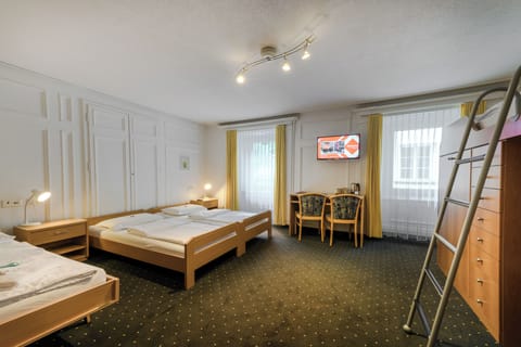 Triple Room | Free WiFi