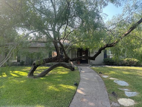 From the moment you arrive, you step into a home! It's AGsolutely charming!