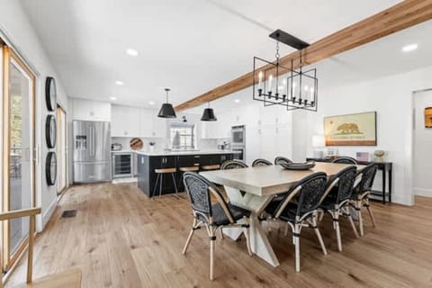 Open concept kitchen and dining area
