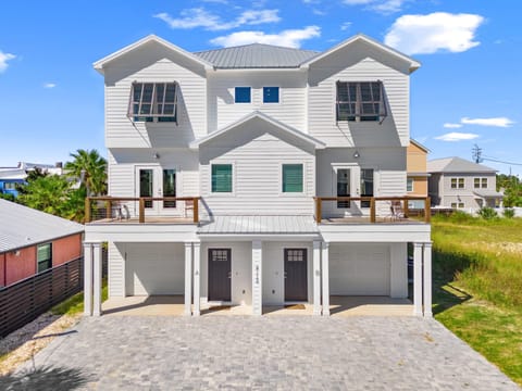 Welcome to Sunset On Snapper B