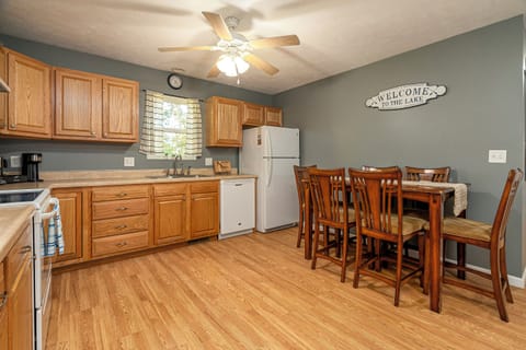 Kitchen/Dining