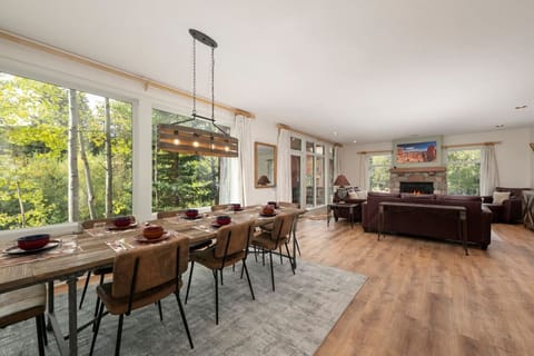Living Room/Dining Room
