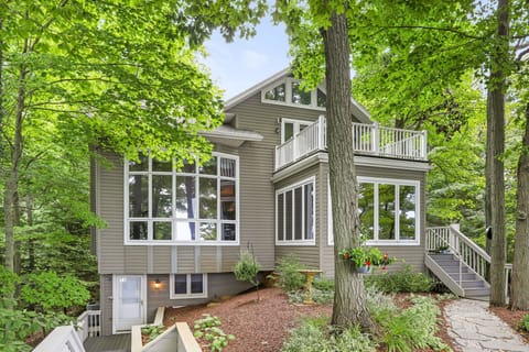 Welcome to Hummingbird Beach House, a handcrafted beach-style home set in natural privacy.