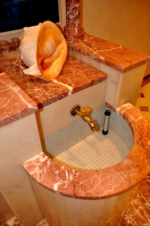 Sauna, steam room, Turkish bath, body treatments