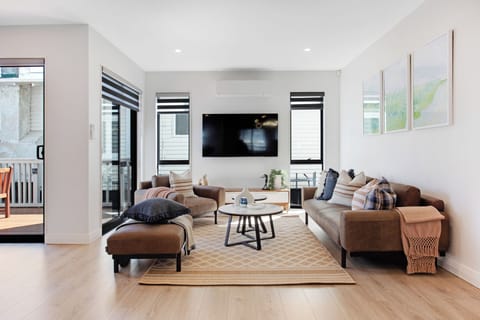 House | Living area | 52-inch TV with digital channels