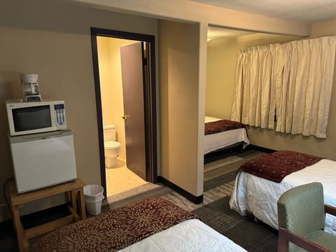 Family Triple Room | WiFi (free), bed sheets
