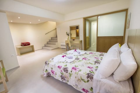 Apartment, Ground Floor | 1 bedroom, premium bedding, in-room safe, soundproofing