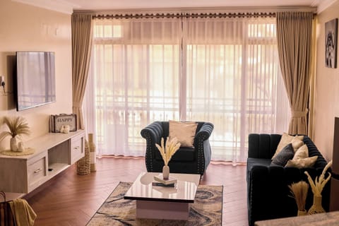 Luxury Apartment, Hill View | Living area