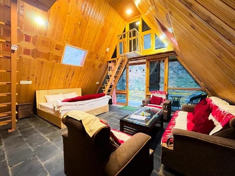 Luxury Villa, Mountain View | 2 bedrooms, premium bedding, pillowtop beds, soundproofing