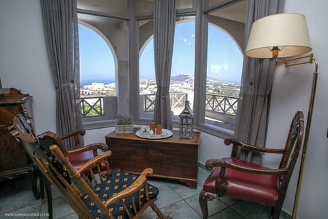 Villa, Kitchen, Partial Sea View | 4 bedrooms, free WiFi