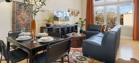 Lee Martinez Loft | Vaulted Ceiling and Stunning Natural Light!