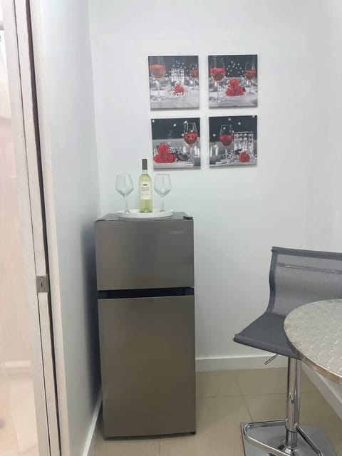 Small but mighty! This kitchenette is fully equipped for quick and easy meals.