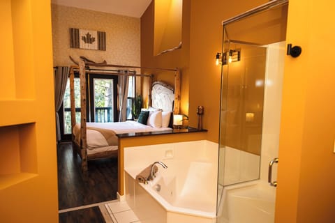 Deluxe Room | 6 bedrooms, free WiFi