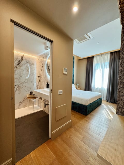 Superior Double Room, City View | Premium bedding, down comforters, in-room safe, desk