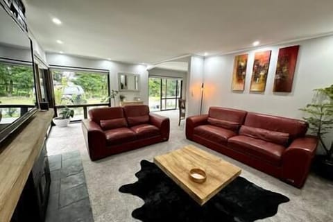 Leather Lounge Suit to relax while watching the 55” smart TV. Free WiFi so you can stream 