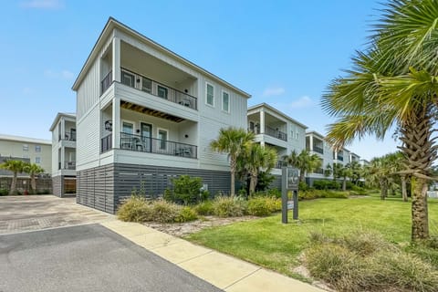 Coastal Charm exterior
