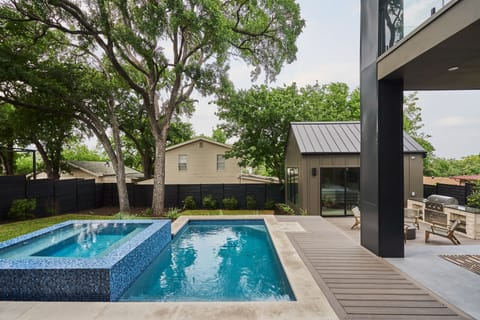 Pool with Hot Tub