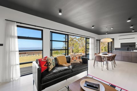 Deluxe House, Ocean View | Living area | 50-inch Smart TV with digital channels, Netflix, Hulu