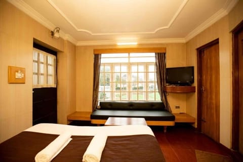 Deluxe Double Room | Laptop workspace, free WiFi