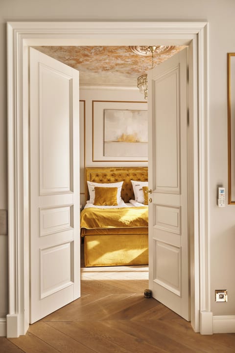Superior Apartment, City View | 2 bedrooms, hypo-allergenic bedding, individually decorated