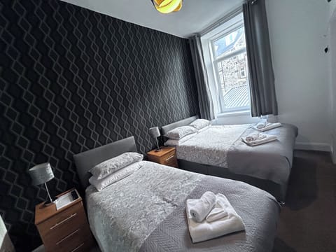 Classic Twin Room | Iron/ironing board, free WiFi