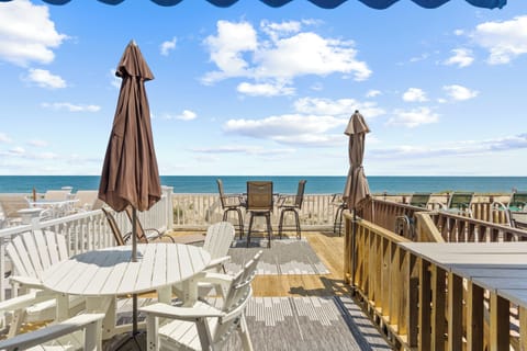 Welcome to Ocean Village 007!