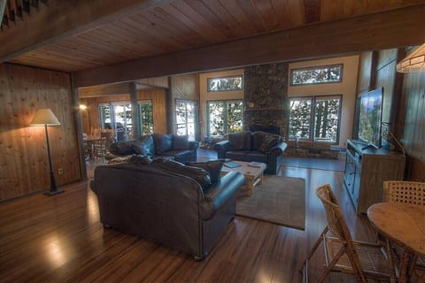 Main Level- Living Room