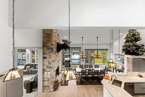 Condo (4 Bedrooms) | Property amenity