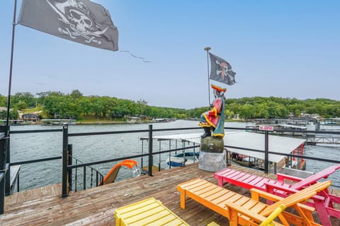 Sunrise Beach Vacation Rental | 3BR | 2BA | 1,275 Sq Ft | Stairs Required