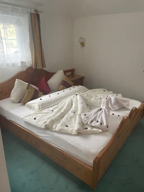 In-room safe, blackout drapes, soundproofing, free WiFi