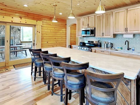 House (5 Bedrooms) | Property amenity