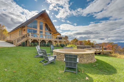 Andrews Vacation Rental | 3BR | 3BA | 2,300 Sq Ft | Stairs Required