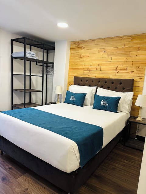 Basic Double Room | Laptop workspace, free WiFi