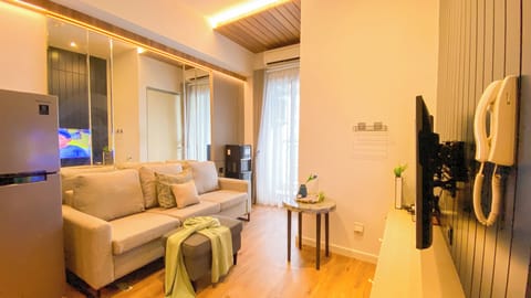 Deluxe Apartment (queenbed) | Living area