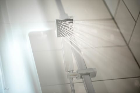 Standard House | Bathroom