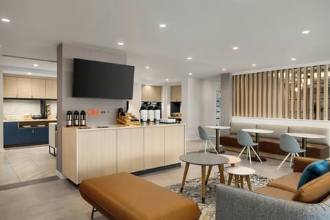 Free daily self-serve breakfast