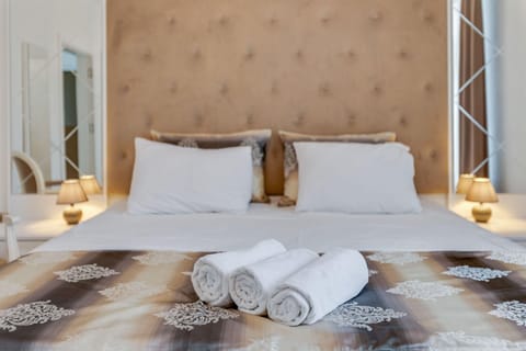 Apartment | 2 bedrooms, individually furnished, bed sheets