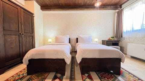 Room, 2 Twin Beds, Non Smoking, Mountain View | In-room safe, desk, iron/ironing board, free WiFi