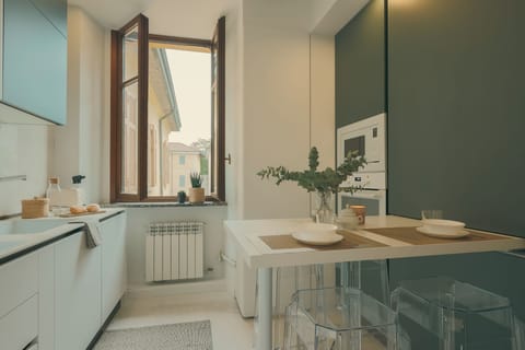 Apartment | Private kitchen | Full-size fridge, microwave, oven, stovetop
