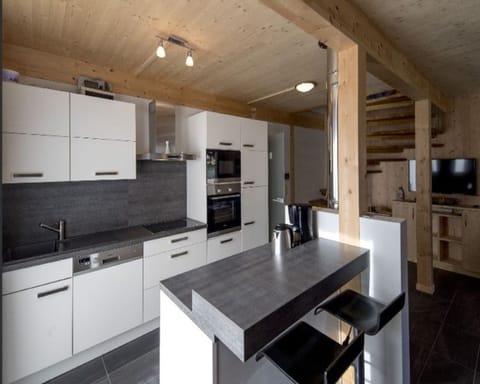 Chalet | Private kitchen | Highchair