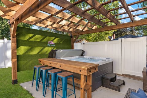 Backyard: Hot Tub, Bar for 4, Patio Furniture, Fire Table, Grill, Dining Table for 12