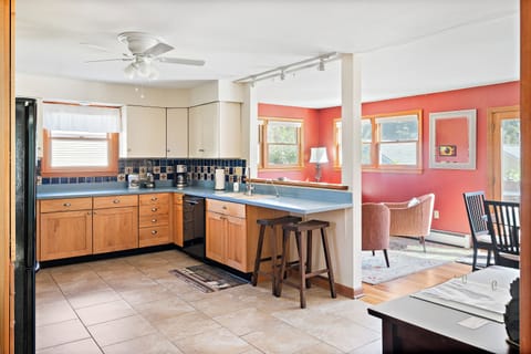 Kitchen with Dining Area - well-equipped and great layout