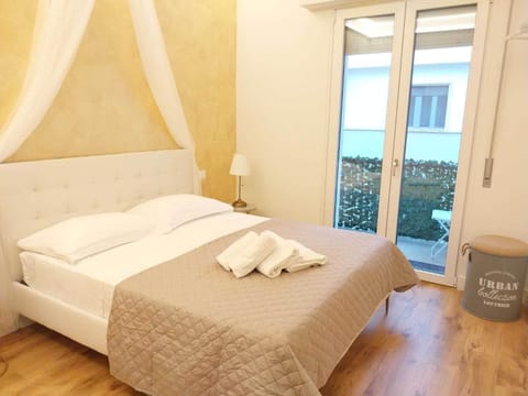 Standard Double Room, City View | Iron/ironing board, free WiFi, bed sheets