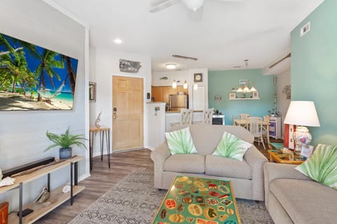 Settle into the spacious Living Area with a flat-screen TV to relax after a day at the beach.