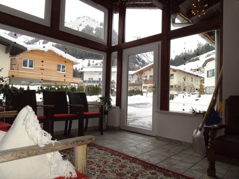 House | Balcony